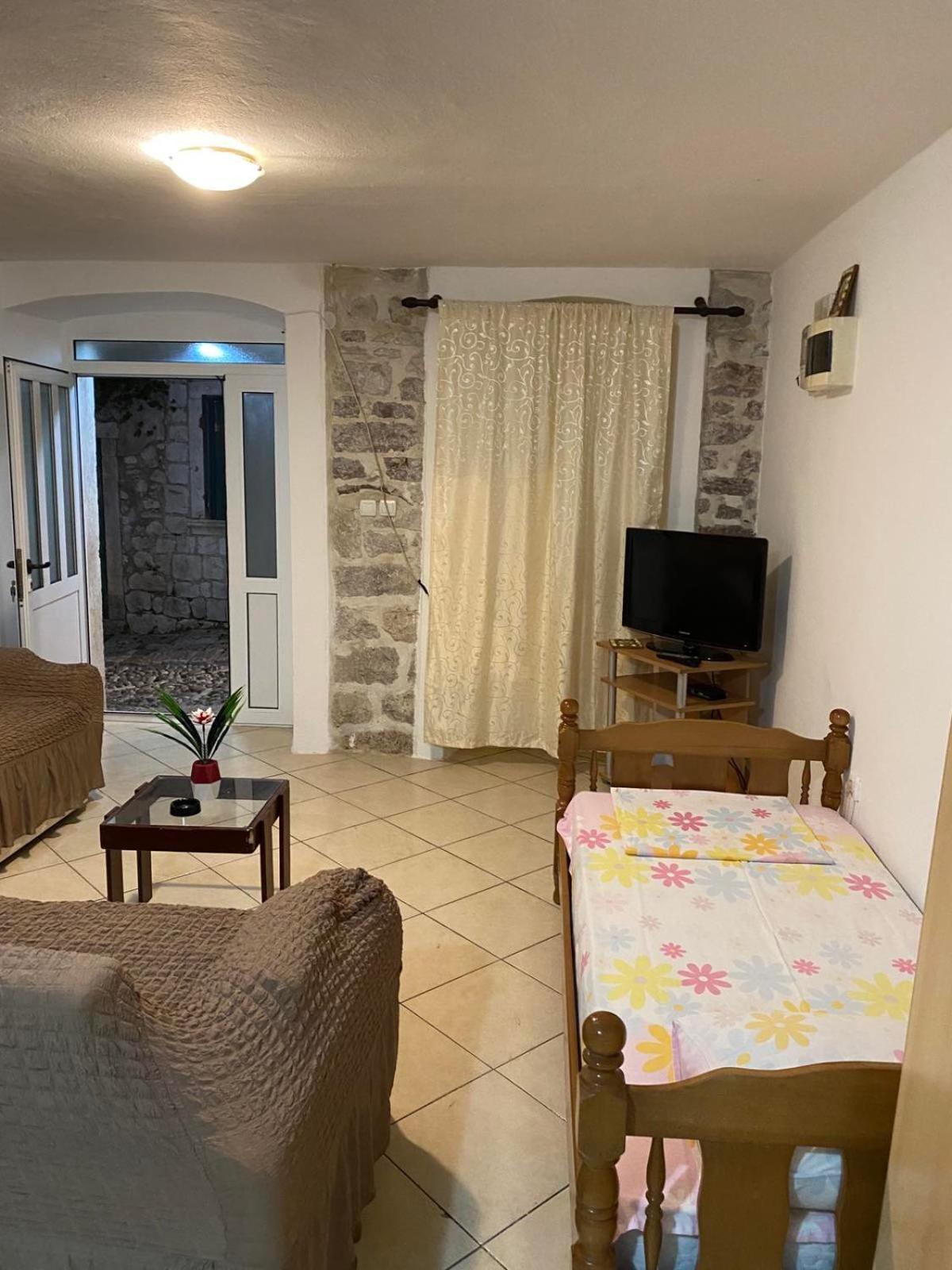 Pavle Apartmani Risan Luaran gambar