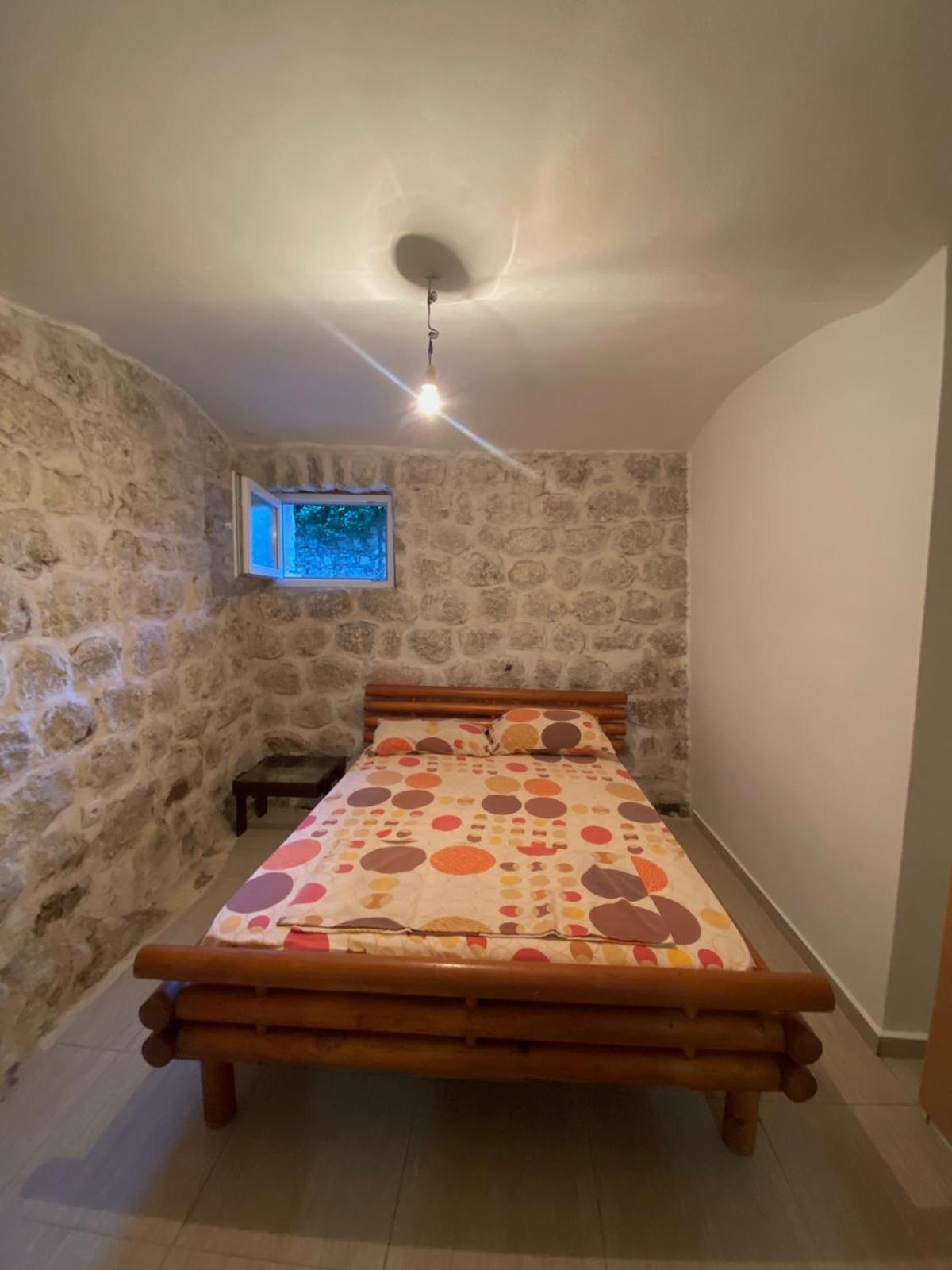 Pavle Apartmani Risan Luaran gambar